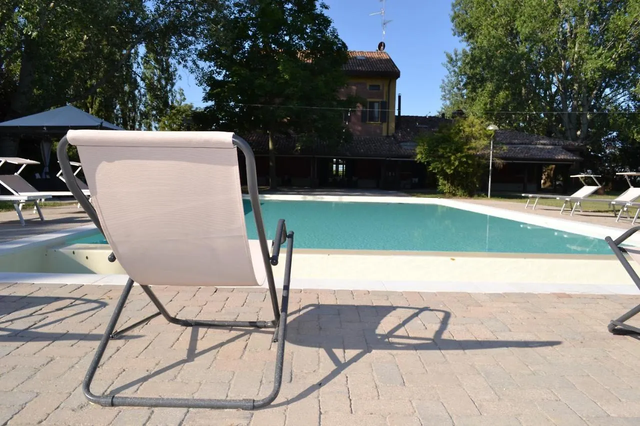 La Locanda Nel Frutteto Rovereto sulla Secchia Bed & Breakfast