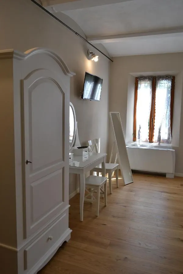 La Locanda Nel Frutteto Rovereto sulla Secchia 0*,